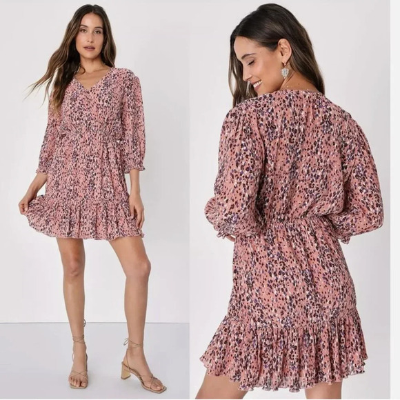 NWT Lulu’s Parkside Mauve Multi Print Half-Sleeve V-Neck Mini Dress Size Small - Picture 1 of 9